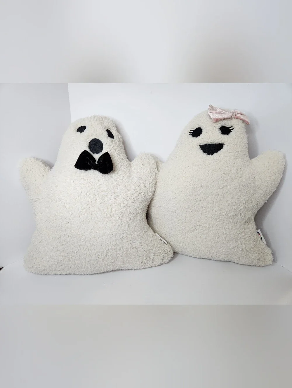 Novogratz Plush Cream Ghost Family Pillow Set - Mr. & Mrs. Ghost Halloween Decor